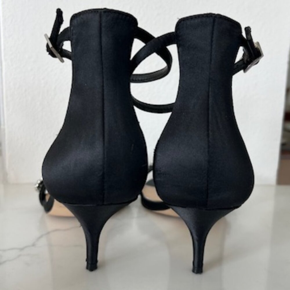 Dash Ankle Strap Kitten Heel by Jewel Badgley Mischka - 9.5 - Picture 4 of 8